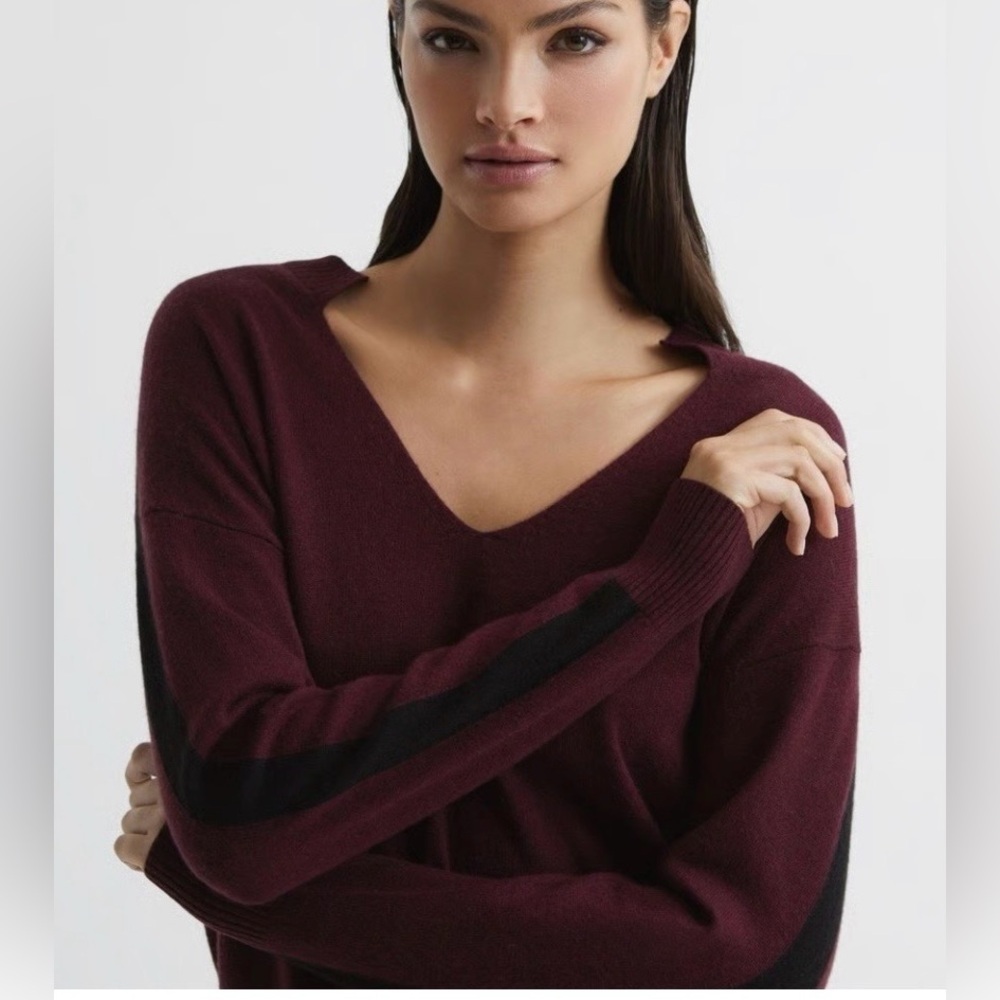 Reiss Isabella Wool Blend Deep Burgundy V-Neck Collared Sweater Black Stripes. L